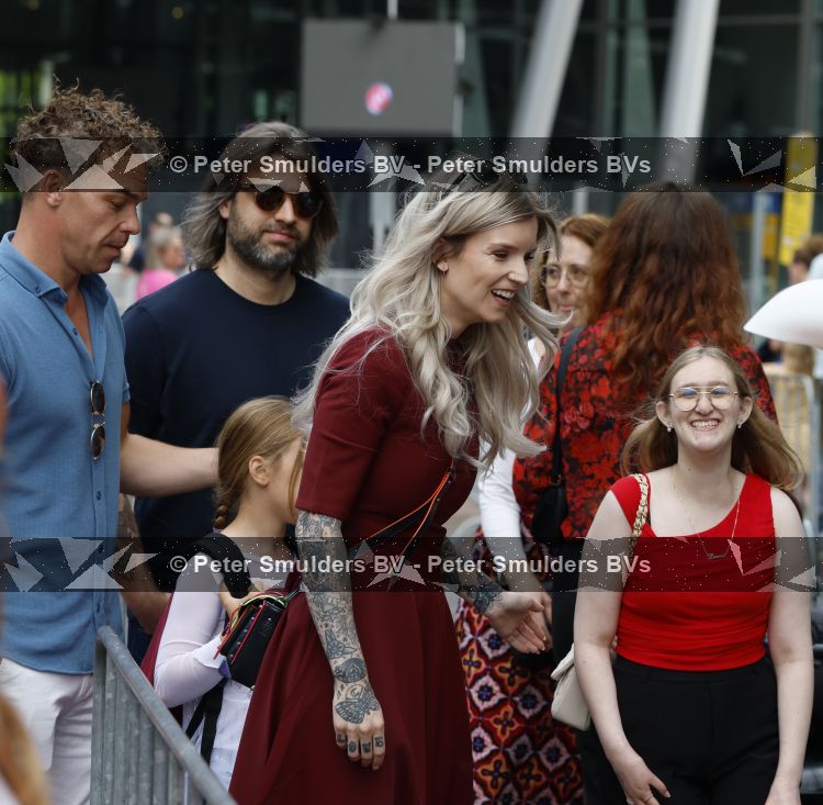 Amsterdam 31 mei 2026
Premiere Rutger Thomas en Paco 2 in Pathe Arena . Dionne Slagter kwam met haar broer (blauwe polo) en partner ( zonnebril )