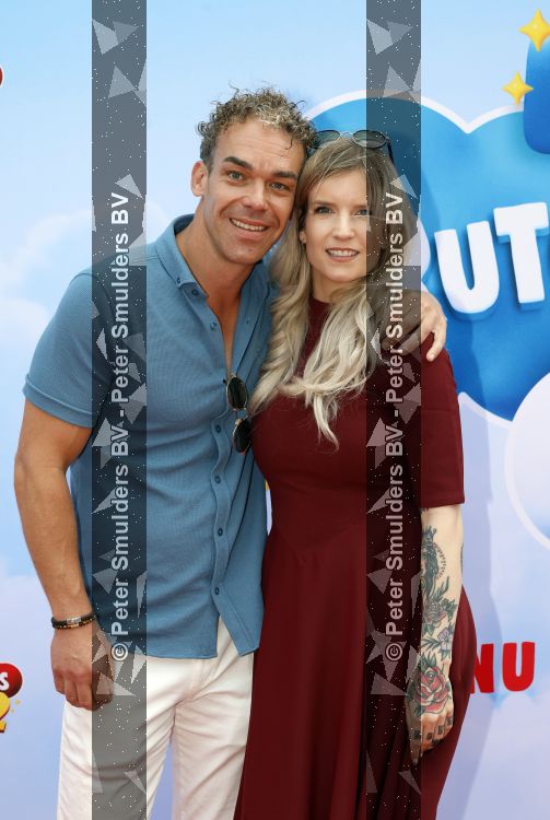Amsterdam 31 mei 2026
Premiere Rutger Thomas en Paco 2 in Pathe Arena . Dionne Slagter kwam met haar broer (blauwe polo) en partner 