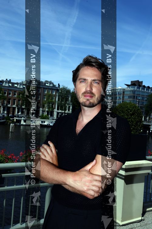 Amsterdam 7 juli 2026
Presentatie cast The Bodyguard met in de hoofdrollen Gaia Aikman Dorian Bindels Juvat Westendorp en Numidia . Albert Verlinde is een van de producenten . Presentatie was in het Amstel Hotel.