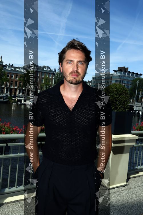 Amsterdam 7 juli 2026
Presentatie cast The Bodyguard met in de hoofdrollen Gaia Aikman Dorian Bindels Juvat Westendorp en Numidia . Albert Verlinde is een van de producenten . Presentatie was in het Amstel Hotel.