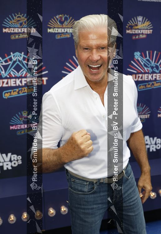 Zwolle 8 juli 2026
Muziekfeest op het Plein. Dries Roelvink 