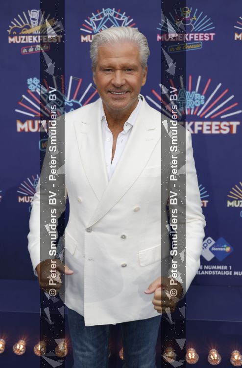 Zwolle 8 juli 2026
Muziekfeest op het Plein. Dries Roelvink 