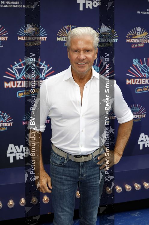 Zwolle 8 juli 2026
Muziekfeest op het Plein. Dries Roelvink