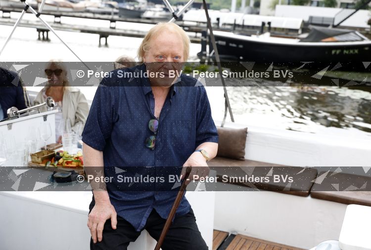 Loosdrecht 29 mei 2026
Eddy Ouwens viert zijn 80e verjaardag met een boottocht en een borrel bij Lakeside cafe .