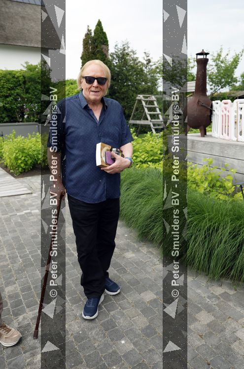 Loosdrecht 29 mei 2026
Eddy Ouwens viert zijn 80e verjaardag met een boottocht en een borrel bij Lakeside cafe .
