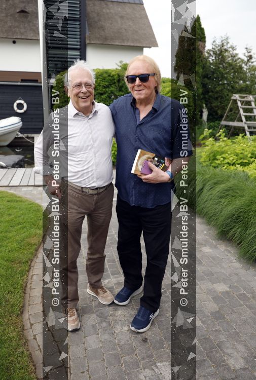 Loosdrecht 29 mei 2026
Eddy Ouwens viert zijn 80e verjaardag met een boottocht en een borrel bij Lakeside cafe .