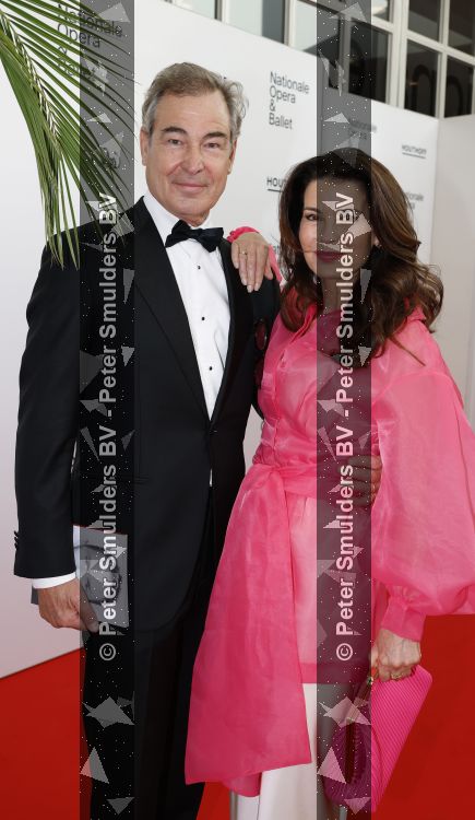 Amsterdam 2 juli 2026
Zijne Majesteit de Koning Willem Alexander en Hare Majesteit Koningin Maxima zijn aanwezig bij het gala van het Nationale Ballet ter ere van het afscheid van directeur Ted Brandsen. OOk burgemeester Femke Halsema en Commisaris v d Koningin Arthur v Dijk zijn aanwezig . Erik de Vogel en Carolien de Bruin