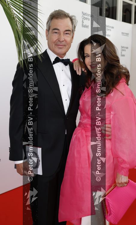Amsterdam 2 juli 2026
Zijne Majesteit de Koning Willem Alexander en Hare Majesteit Koningin Maxima zijn aanwezig bij het gala van het Nationale Ballet ter ere van het afscheid van directeur Ted Brandsen. OOk burgemeester Femke Halsema en Commisaris v d Koningin Arthur v Dijk zijn aanwezig . Erik de Vogel en Carolien de Bruin