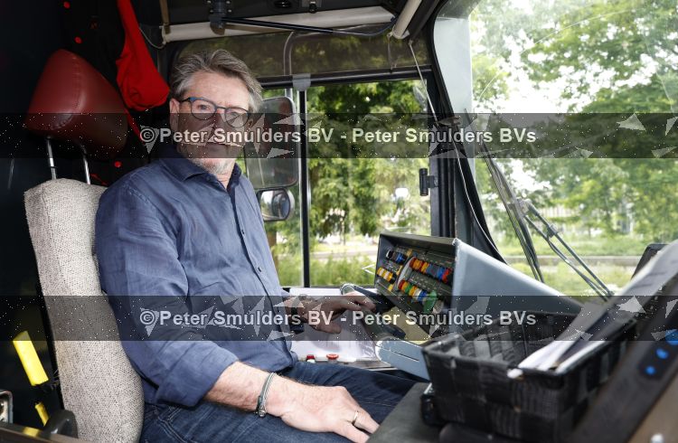 Amsterdam 27 mei 2026
3e deel van de boekenreeks 60 jaar Top 40 wordt feestelijk gelanceerd door bestickerde Top 40-tram met Erik de Zwart als trambestuurder. Natalie La Rose Erik de Zwart, Godfried Nevels en Jeroen Nieuwenhuize  zijn aanwezig 
