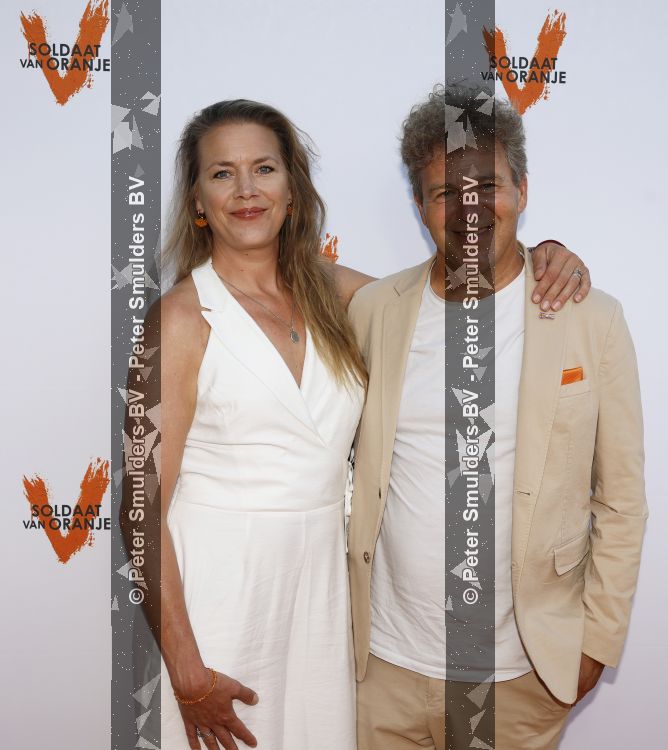 Leiden 11 juli 2026
De laatste voorstelling de soldaat van Oranje in de Hangar. Erik v Trommel met partner