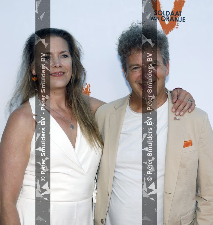 Leiden 11 juli 2026
De laatste voorstelling de soldaat van Oranje in de Hangar. Erik v Trommel met partner