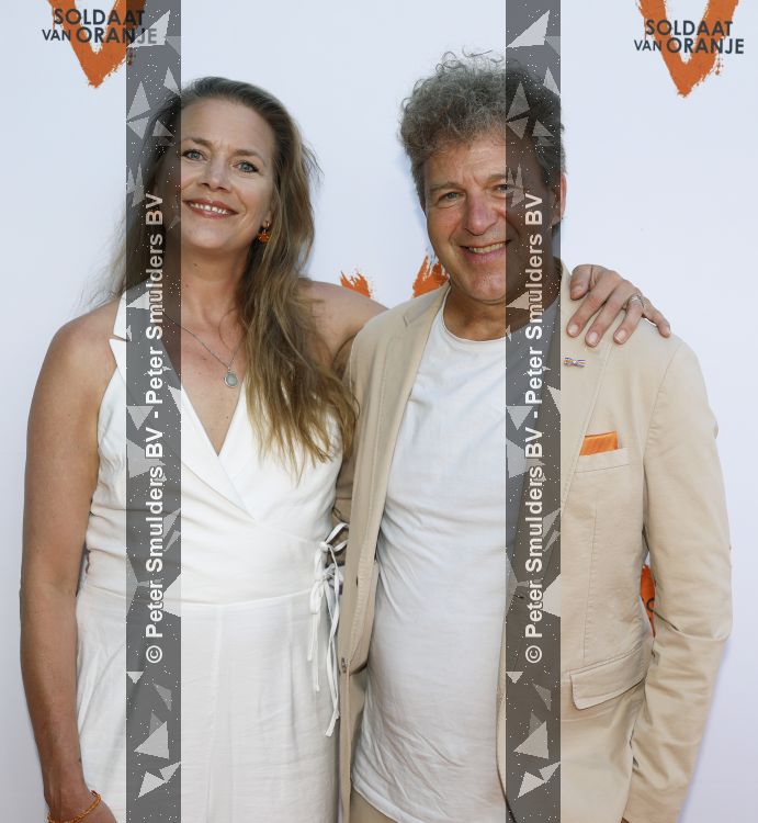 Leiden 11 juli 2026
De laatste voorstelling de soldaat van Oranje in de Hangar. Erik v Trommel met partner