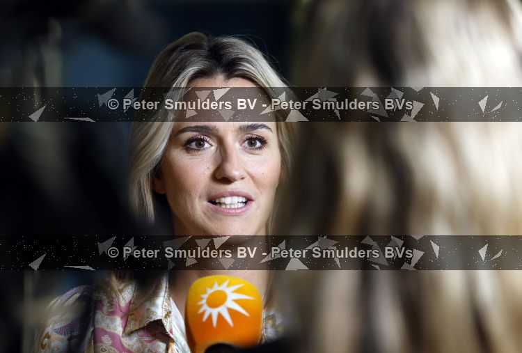 Den Haag 10 juli 2026
Boekpresentatie Estevana Polman bij boekenwinkel Paagman . Eva Jinek interviewt haar .