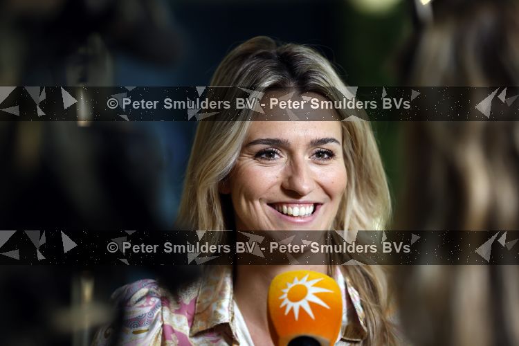 Den Haag 10 juli 2026
Boekpresentatie Estevana Polman bij boekenwinkel Paagman . Eva Jinek interviewt haar .