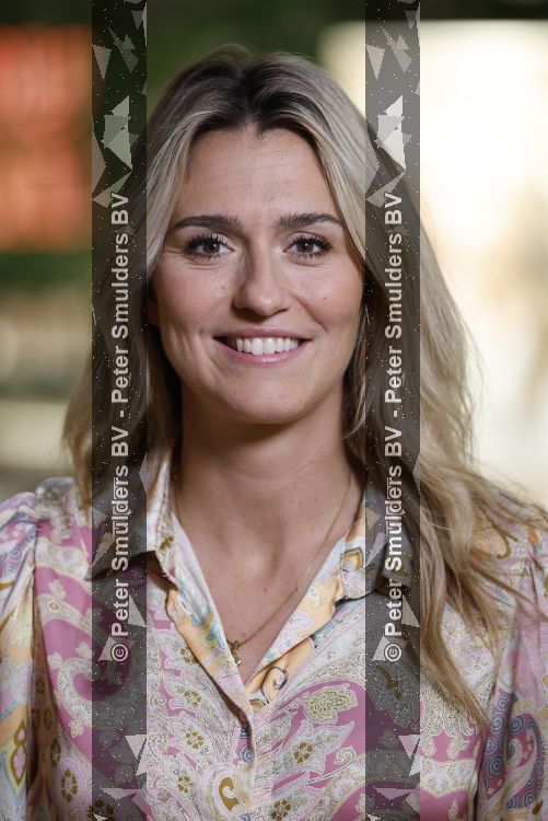Den Haag 10 juli 2026
Boekpresentatie Estevana Polman bij boekenwinkel Paagman . Eva Jinek interviewt haar .