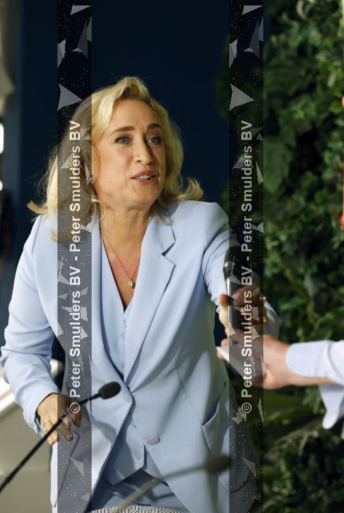 Den Haag 10 juli 2026
Boekpresentatie Estevana Polman bij boekenwinkel Paagman . Eva Jinek interviewt haar .