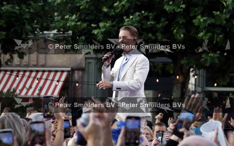 Zwolle 8 juli 2026
Muziekfeest op het Plein.  Fons Veurink