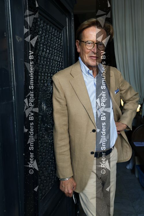Den Haag 10 juli 2026
Frank jkansen heeft een garage sail voor het programma OH OH Den Haag 