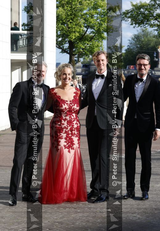 Amsterdam 2 juli 2026
Zijne Majesteit de Koning Willem Alexander en Hare Majesteit Koningin Maxima zijn aanwezig bij het gala van het Nationale Ballet ter ere van het afscheid van directeur Ted Brandsen. OOk burgemeester Femke Halsema en Commisaris v d Koningin Arthur v Dijk zijn aanwezig 