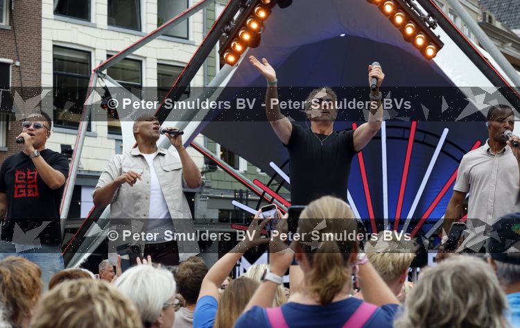 Zwolle 8 juli 2026
Muziekfeest op het Plein. Gordon ( heel veel afgevallen ) treedt op samen met Replay 