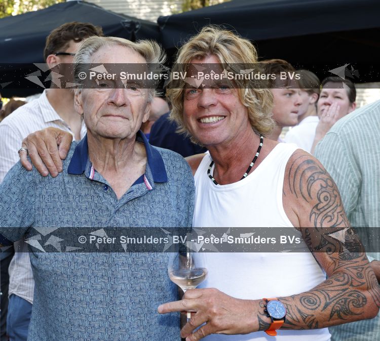 Lijnden 1 juli 2026
Feestje van een fish named Fred die geld ophalen voor make a wish.. Hans Dulfer en Toni Peroni