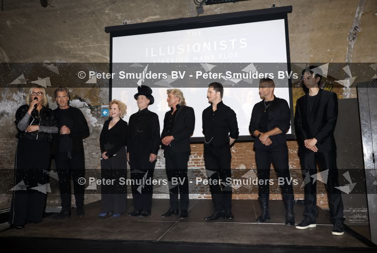 Velzen 19 mei 2026
Presentatie cast the Mentelist . De Nederlandse line-up bestaat uit Niels Houtepen (The Mentalist), Aaron Crow (The Daredevil), Scott & Muriel (The Accidentalists), Zippo Guo (The Manipulator), Dann Stevens (The Magician) en Hans Klok (The Fastest Illusionist in the World). Irene Moors presenteert het 
 