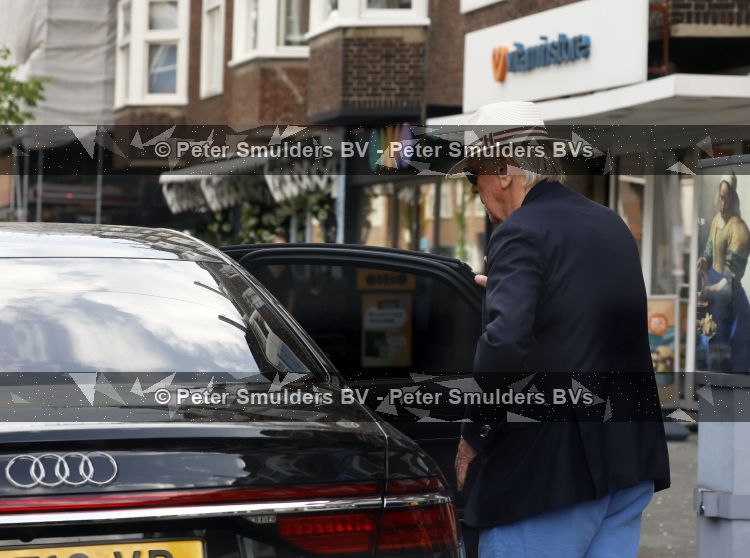 Amsterdam 29 mei 2026
Harry Mens en zijn jongste dochter Nour doen samen boodschappen in Amsterdam zuid.