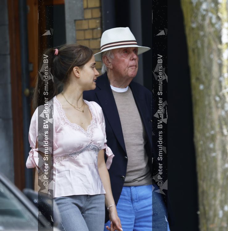 Amsterdam 29 mei 2026
Harry Mens en zijn jongste dochter Nour doen samen boodschappen in Amsterdam zuid.