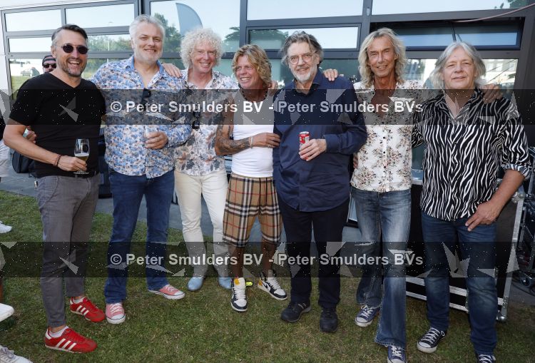 Lijnden 1 juli 2026
Feestje van een fish named Fred die geld ophalen voor make a wish. Henk Westbroek met het Goede doel ( oa Toni Peroni)