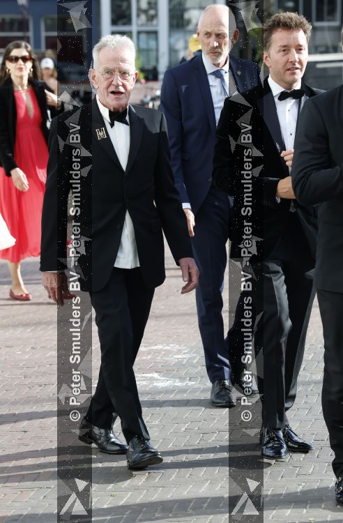 Amsterdam 2 juli 2026
Zijne Majesteit de Koning Willem Alexander en Hare Majesteit Koningin Maxima zijn aanwezig bij het gala van het Nationale Ballet ter ere van het afscheid van directeur Ted Brandsen. OOk burgemeester Femke Halsema en Commisaris v d Koningin Arthur v Dijk zijn aanwezig . Henk v Dijk ( partner Hans v Manen )