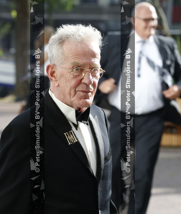 Amsterdam 2 juli 2026
Zijne Majesteit de Koning Willem Alexander en Hare Majesteit Koningin Maxima zijn aanwezig bij het gala van het Nationale Ballet ter ere van het afscheid van directeur Ted Brandsen. OOk burgemeester Femke Halsema en Commisaris v d Koningin Arthur v Dijk zijn aanwezig . Henk v Dijk ( partner Hans v Manen )