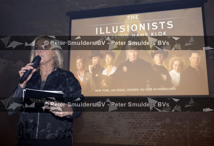 Velzen 19 mei 2026
Presentatie cast the Mentelist . De Nederlandse line-up bestaat uit Niels Houtepen (The Mentalist), Aaron Crow (The Daredevil), Scott & Muriel (The Accidentalists), Zippo Guo (The Manipulator), Dann Stevens (The Magician) en Hans Klok (The Fastest Illusionist in the World). Irene Moors presenteert het 
 