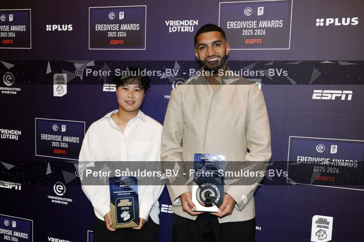 Maarssen 25 mei 2026
Ismael Saibari wordt gekozen tot beste speler van de nederlandse eredivie op het gala van ESPN in de Fabrique . De beste speler en speelster van de eredivisie Ismael Saibari en Kokona Iwasaki