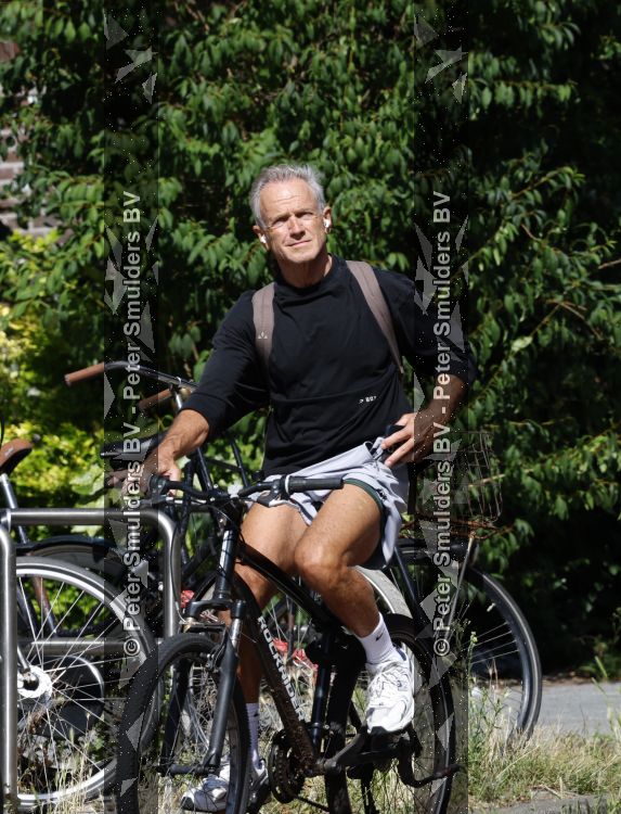 Amsterdam 28 juli 2026
Jaap Jongbloed op de fiets in Amsterdam zuid