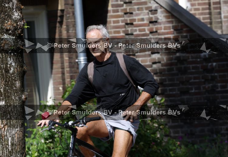 Amsterdam 28 juli 2026
Jaap Jongbloed op de fiets in Amsterdam zuid