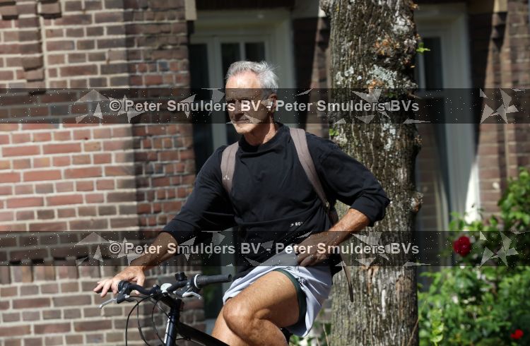 Amsterdam 28 juli 2026
Jaap Jongbloed op de fiets in Amsterdam zuid