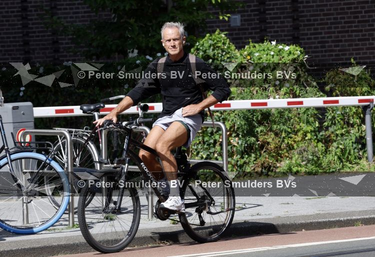 Amsterdam 28 juli 2026
Jaap Jongbloed op de fiets in Amsterdam zuid