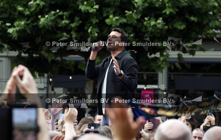 Zwolle 8 juli 2026
Muziekfeest op het Plein. jan Smit treedt op en presenteert het programma 