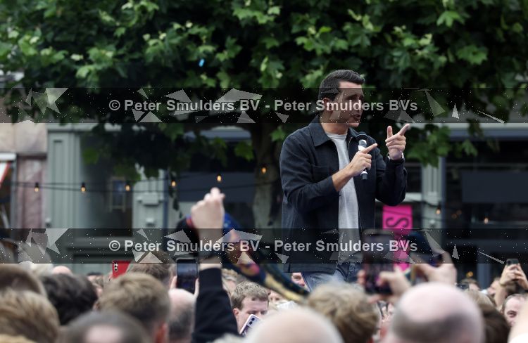 Zwolle, 8 Juli 2026
Muziekfeest Grote Markt
Jan Smit