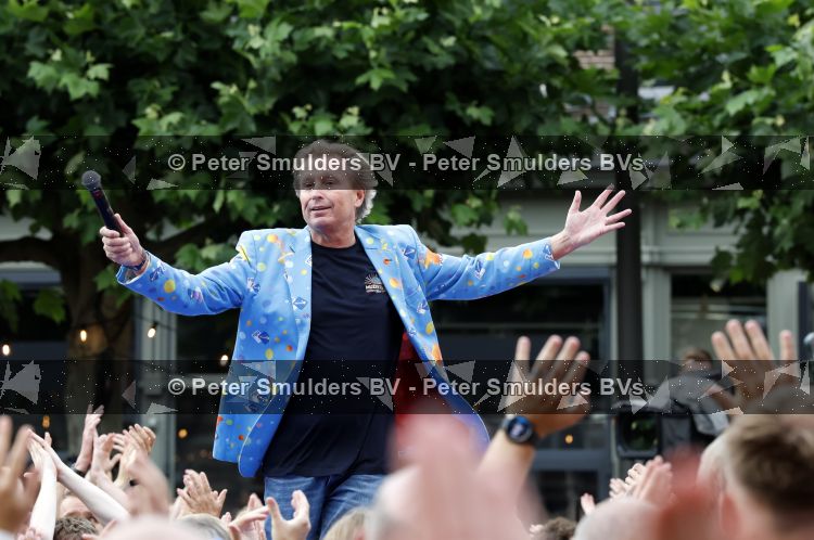 Zwolle 8 juli 2026
Muziekfeest op het Plein. Jan Paparazzi