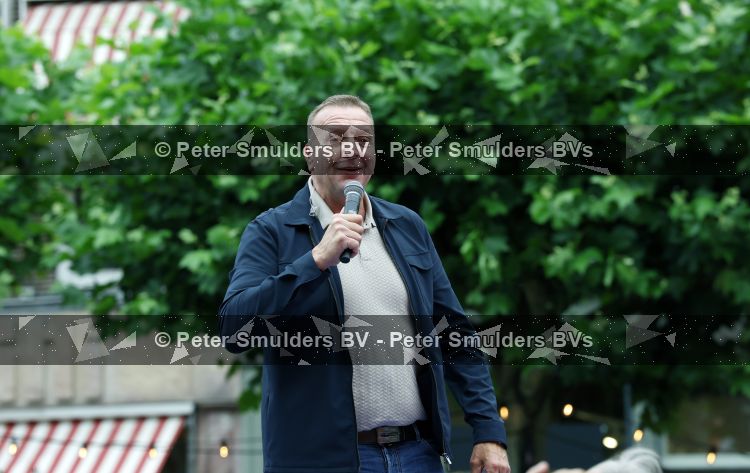 Zwolle 8 juli 2026
Muziekfeest op het Plein. Jannes