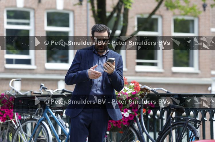 Amsterdam 7 juli 2026
Jeroen Spitzenberger met ferrari cabrio tijdens netflix serie Haantjes .