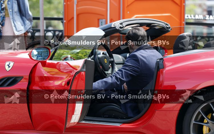 Amsterdam 7 juli 2026
Jeroen Spitzenberger met ferrari cabrio tijdens netflix serie Haantjes .