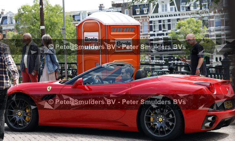 Amsterdam 7 juli 2026
Jeroen Spitzenberger met ferrari cabrio tijdens netflix serie Haantjes .