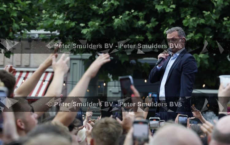Zwolle 8 juli 2026
Muziekfeest op het Plein. John de Bever en Kees de Bever