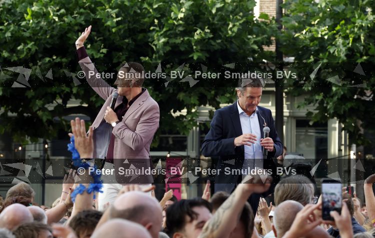 Zwolle 8 juli 2026
Muziekfeest op het Plein. John de Bever en Kees de Bever