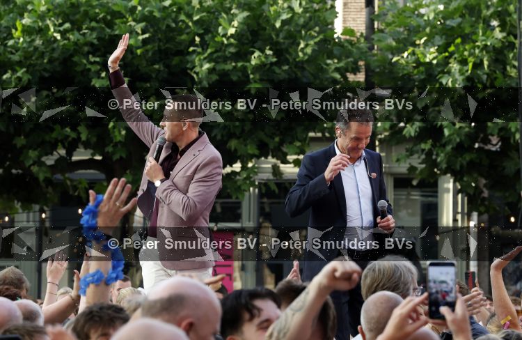 Zwolle 8 juli 2026
Muziekfeest op het Plein. John de Bever en Kees de Bever
