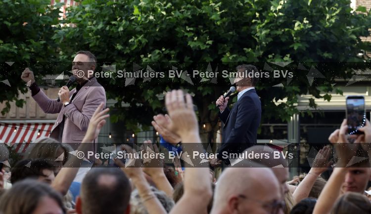 Zwolle, 8 Juli 2026
Muziekfeest Grote Markt
John de Bever en Kees de Bever