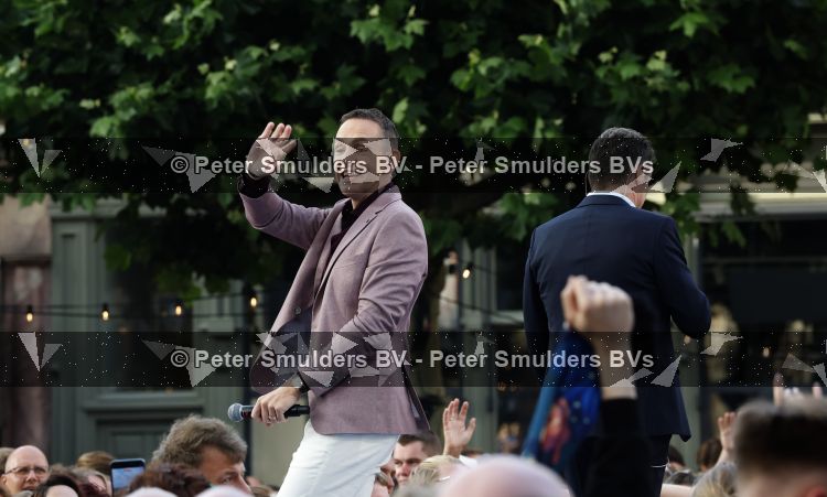 Zwolle, 8 Juli 2026
Muziekfeest Grote Markt
John de Bever en Kees de Bever