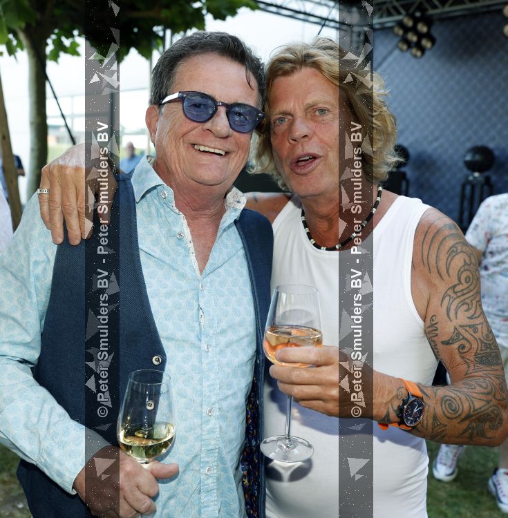 Lijnden 1 juli 2026
Feestje van een fish named Fred die geld ophalen voor make a wish. Johnny Kraaykamp jr en Toni Peroni
